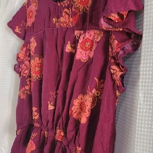 Women's burgundy crop top